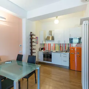 Apartamento Navigli 6 Deluxe, Milán